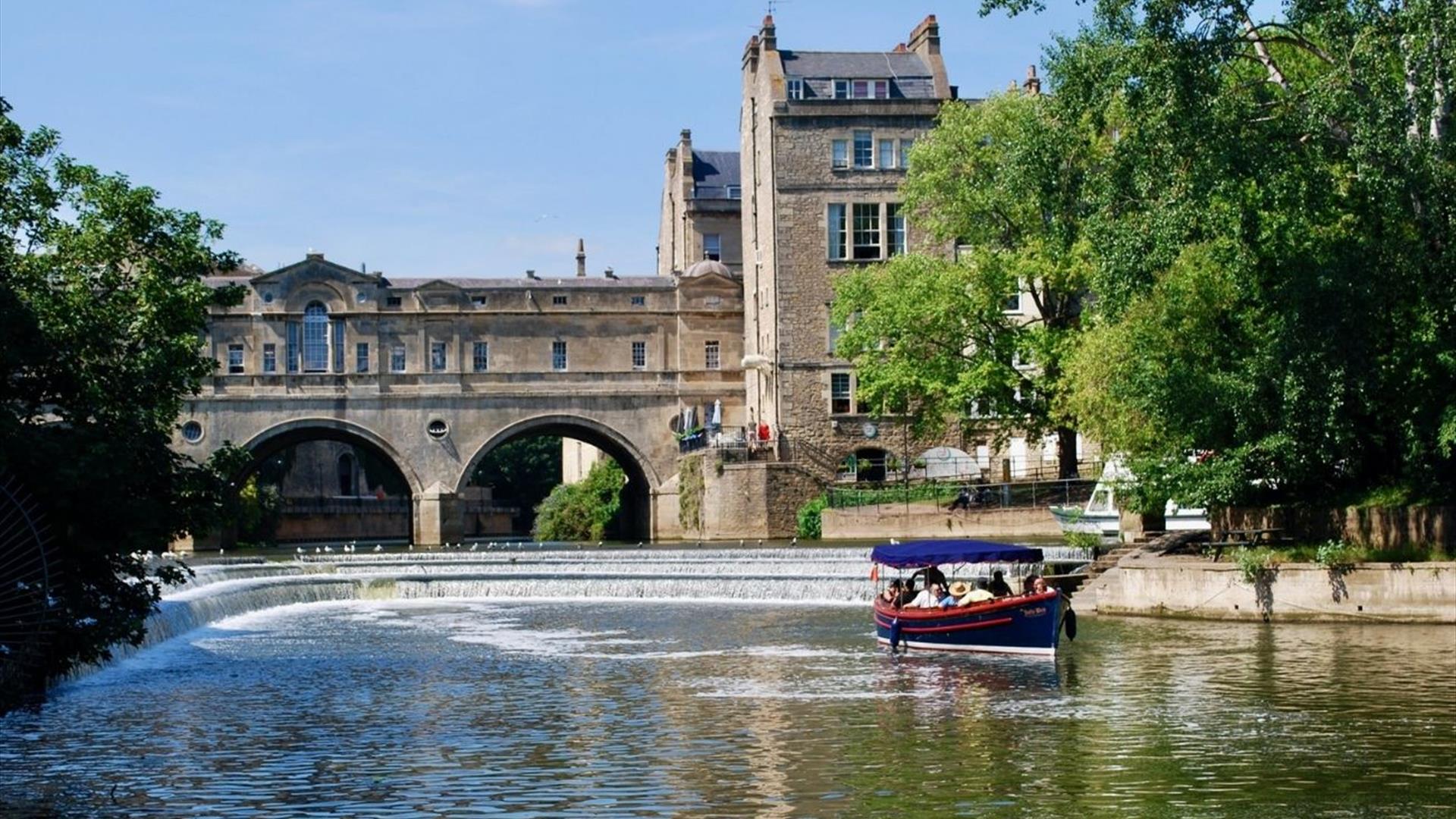 Bath River Cruises at Pulteney Weir