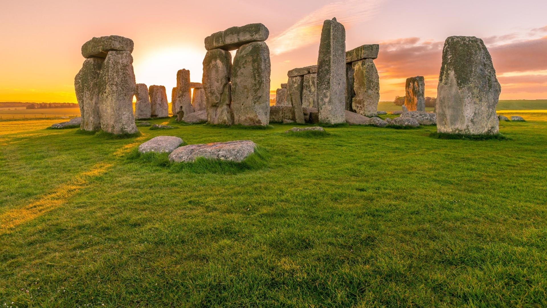 Stonehenge at sunrise