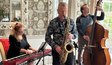 Crescent Jazz Live
