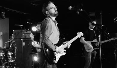 Derick Clapton & the Dynamos: A Tribute too Eric Clapton 