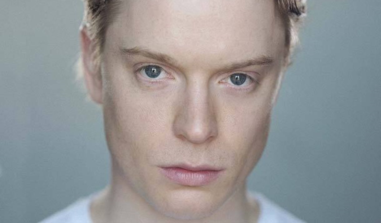 An image of actor Freddie Fox.