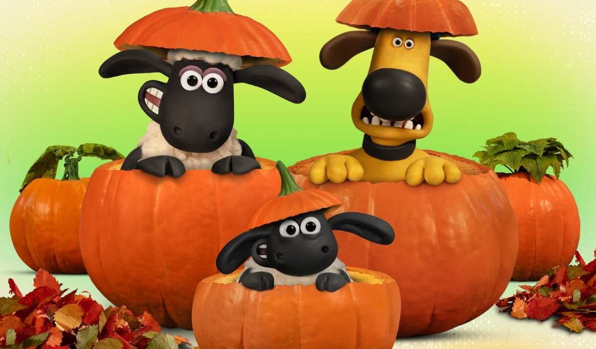 Shaun the sheep cartoon characters in pumpkins
