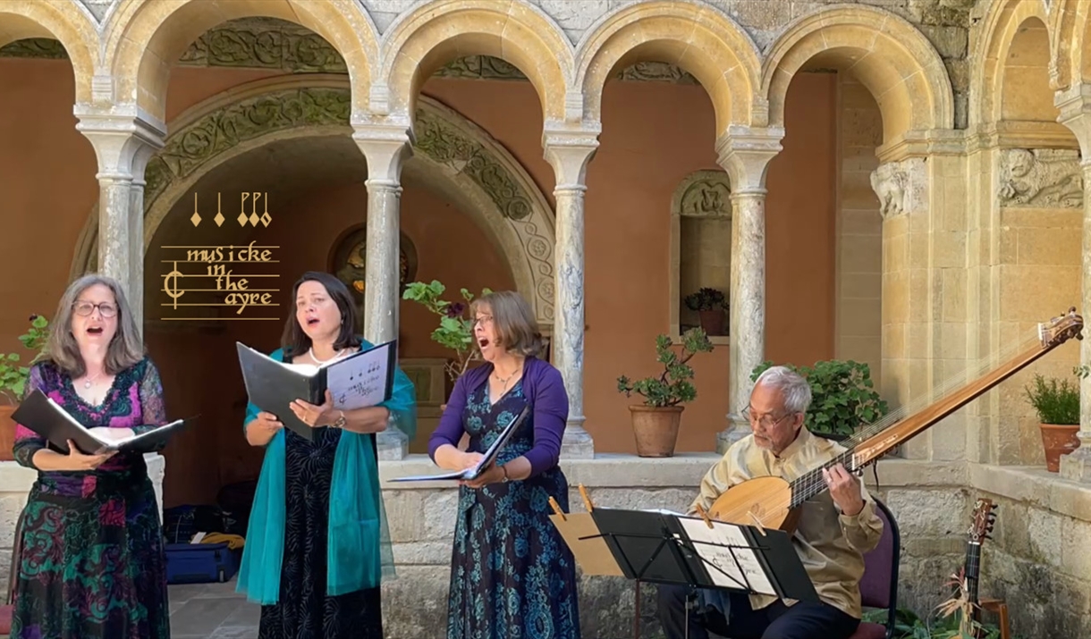 Musicke in the Ayre performing at Iford Manor