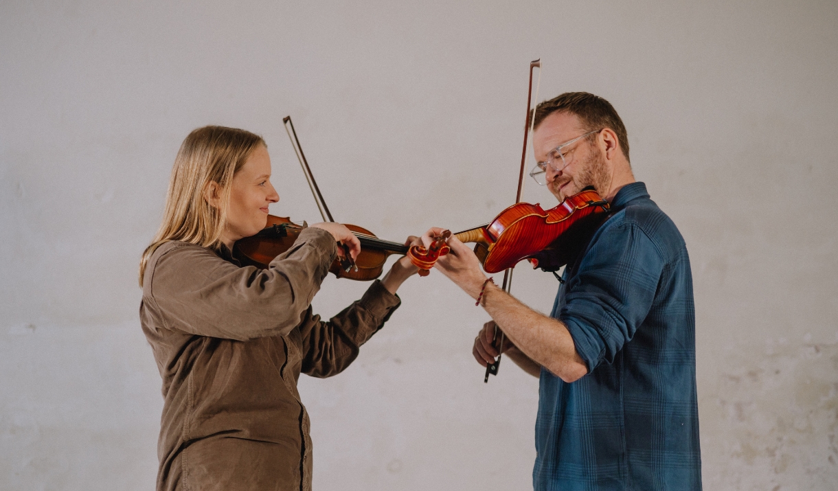 Sam Sweeney & Grace Smith