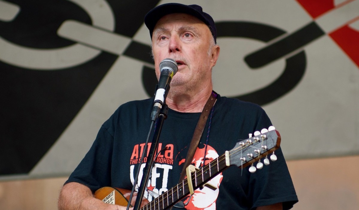 Attila The Stockbroker + Barnstormer 1649
